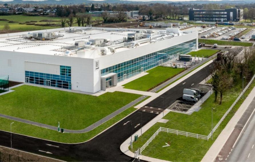 Front elevation of new Edwards Lifesciences Limerick facility